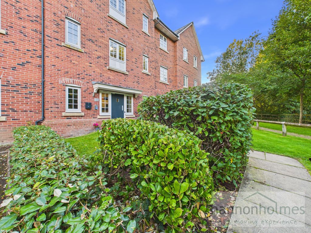 Property photo 1 of 14 Cam05283G0-Pr0245-Still014