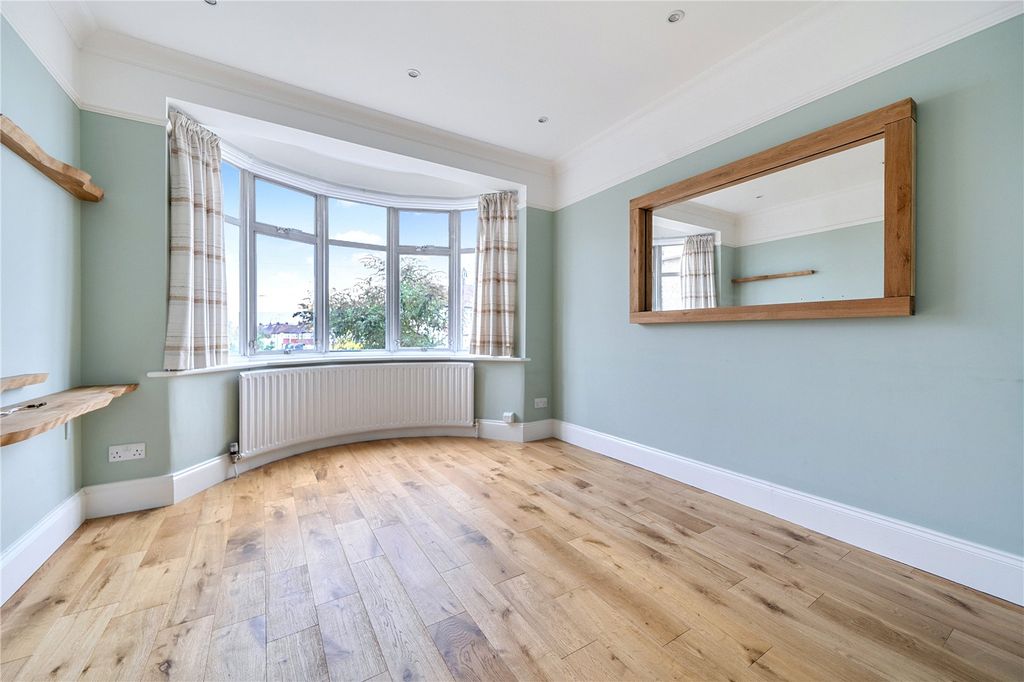 Property photo 3 of 18 Picture No. 07