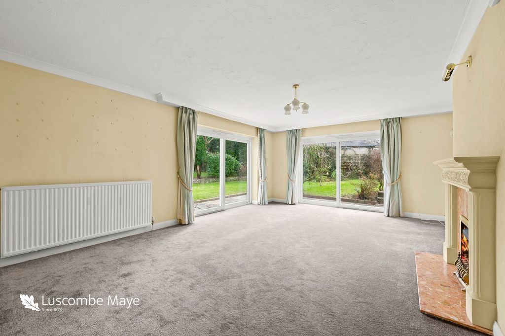 Property photo 3 of 14