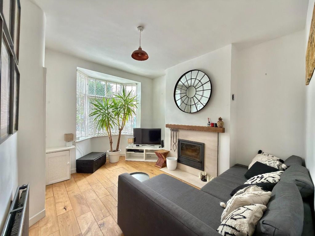 Property photo 2 of 24