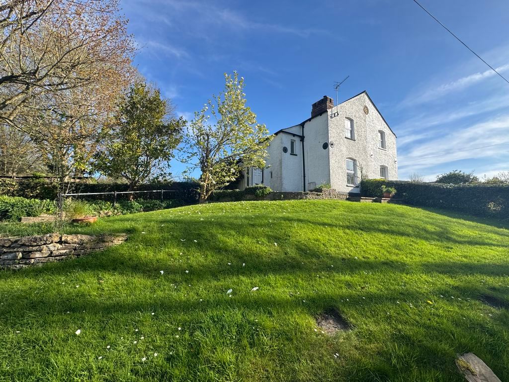 Property photo 1 of 16 Front