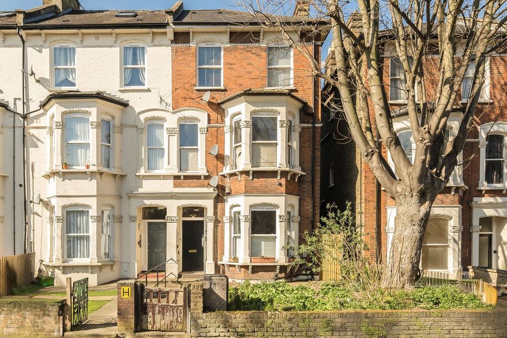 Property photo 1 of 7