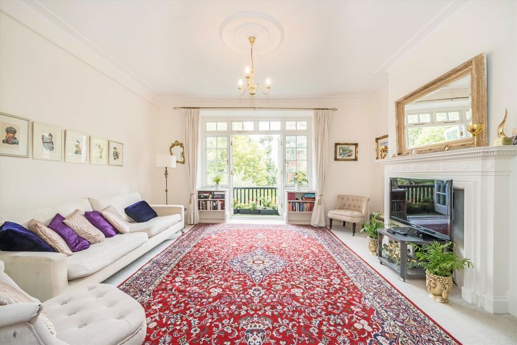 Property photo 3 of 13