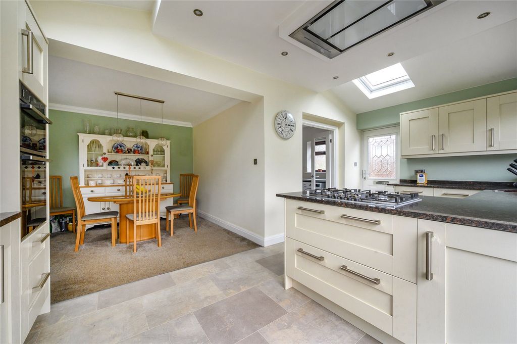 Property photo 3 of 23 Picture No. 20