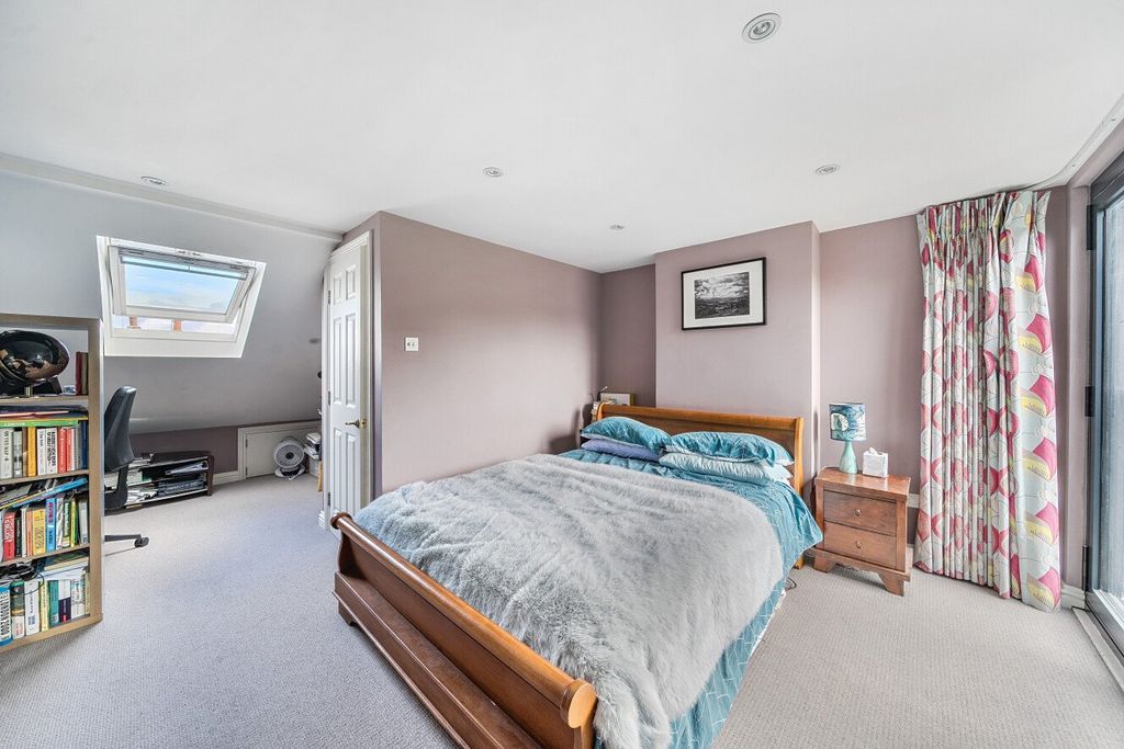 Property photo 3 of 17 Picture No. 08
