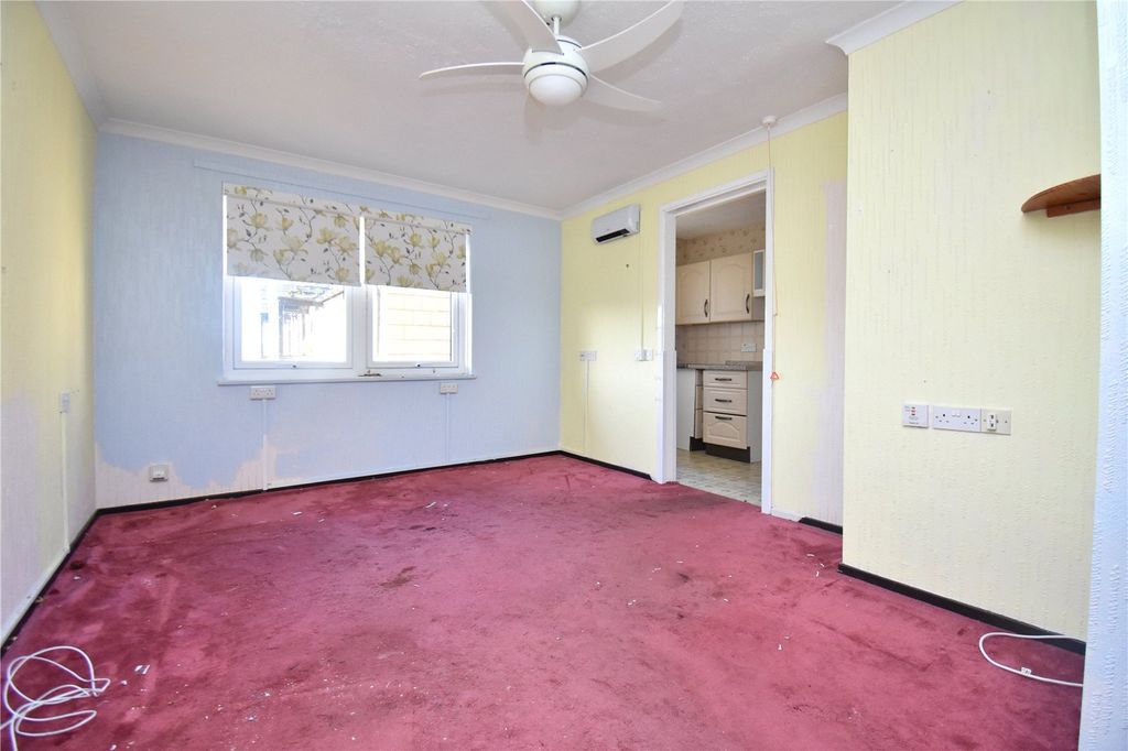 Property photo 2 of 9 Living Room