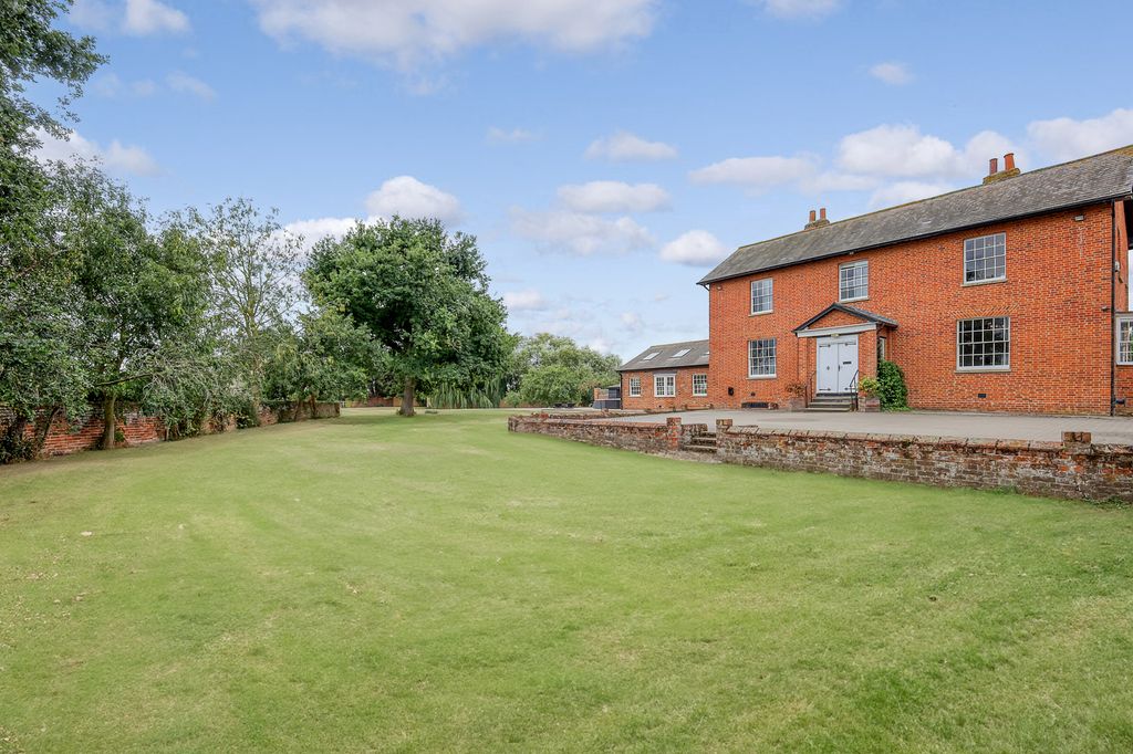 Property photo 1 of 32 Picture No. 60