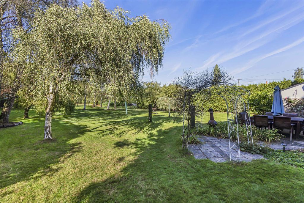 Property photo 2 of 35 8_34826.Jpg