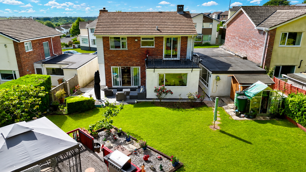 Property photo 2 of 41