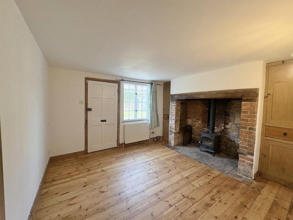 Property photo 3 of 9 Sitting Room