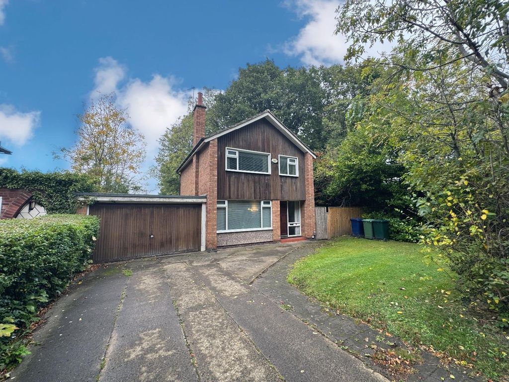 Property photo 1 of 14 Front