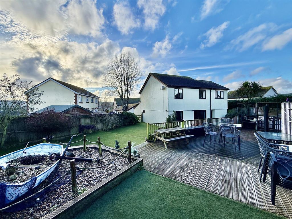 Property photo 1 of 19 Rear Left.Jpg