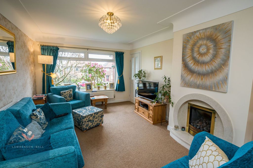 Property photo 3 of 22 Living Room