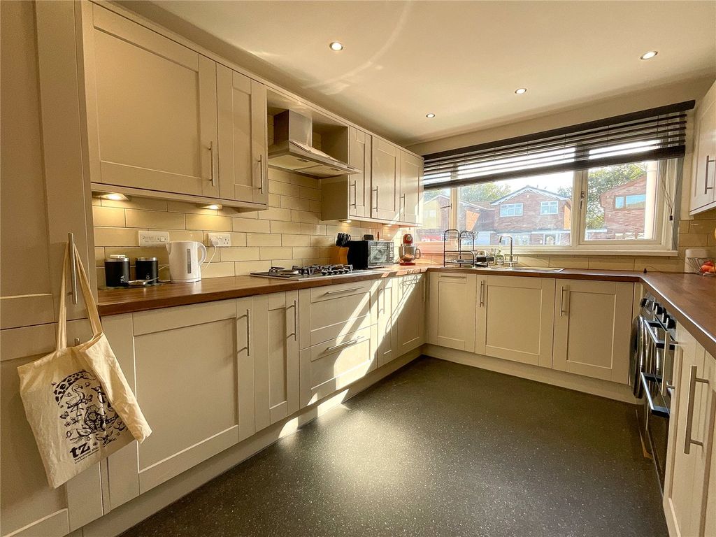 Property photo 2 of 14 Picture No. 01