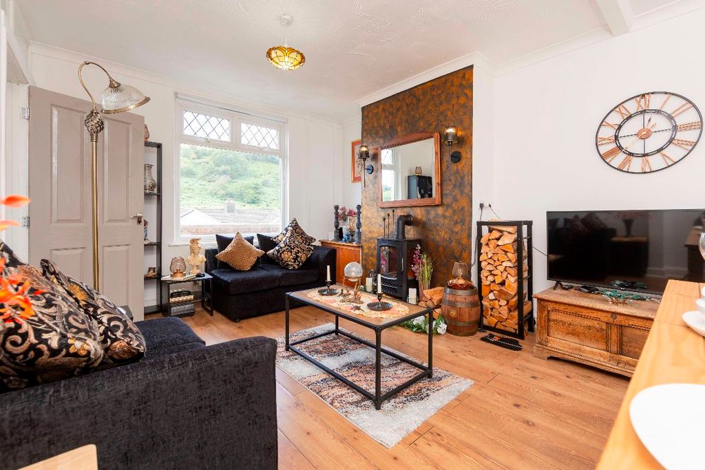 Property photo 1 of 38