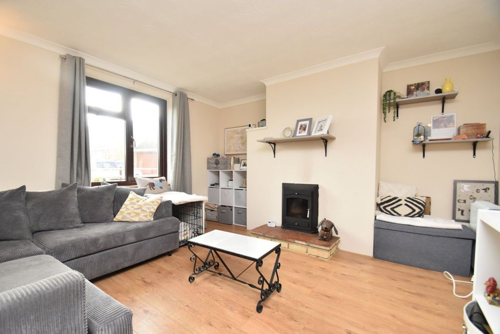 Property photo 3 of 19