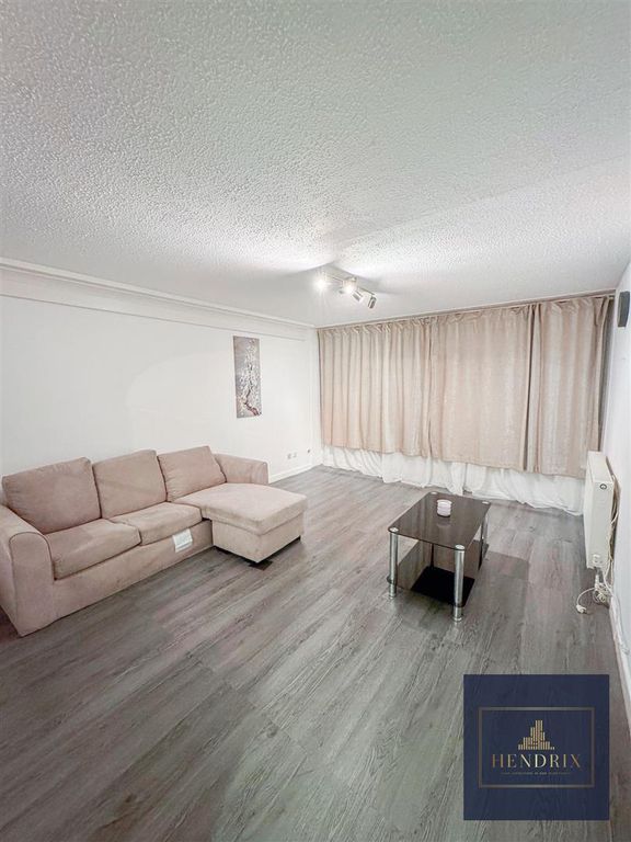 Property photo 1 of 15 6B2Cea7E-85F5-4A8c-8E5F-3B9Fe427B733.Jpg