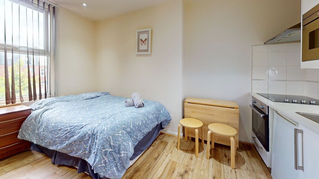 Property photo 2 of 9