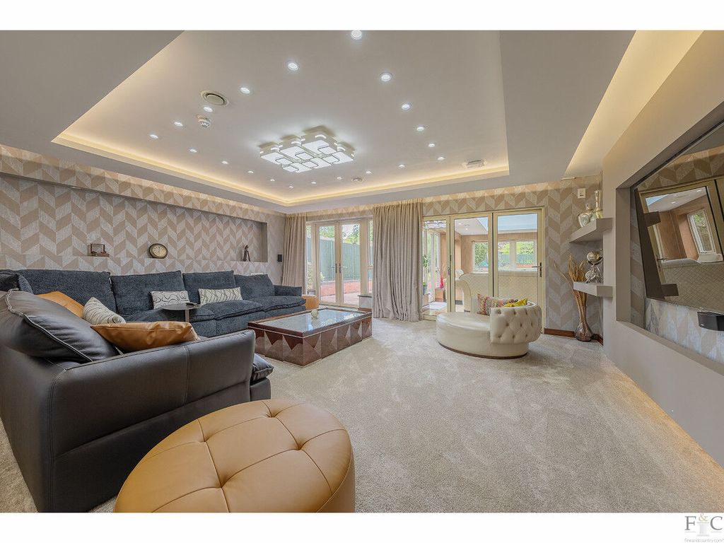 Additional image 7 of 8 bed detached house for sale8 Blackthorn Lane, Oadby LE2