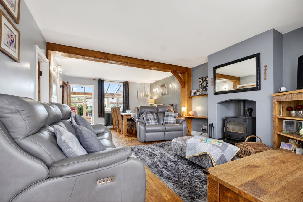 Property photo 2 of 35 Living Dining Room