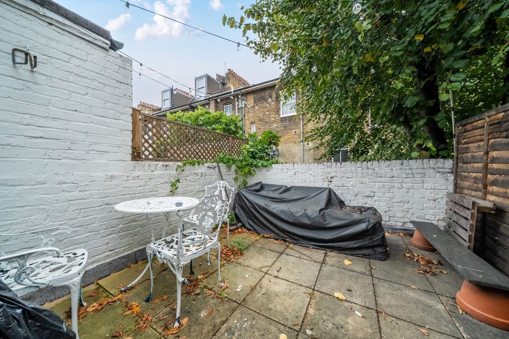 Property photo 3 of 11 Picture No. 06