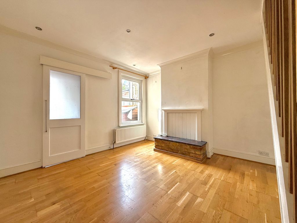 Property photo 3 of 11 Dining Room