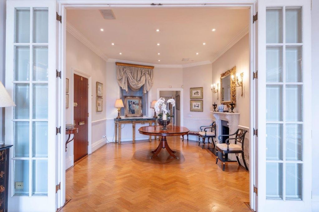 Property photo 3 of 15 Picture No. 07