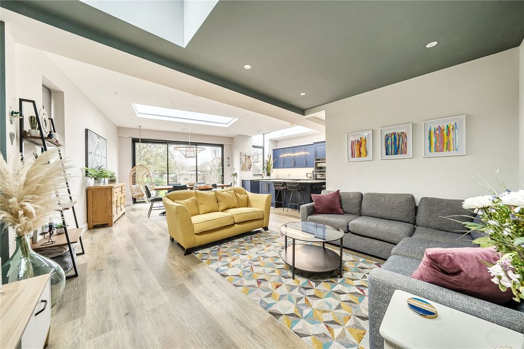 Property photo 3 of 23 Picture No. 40