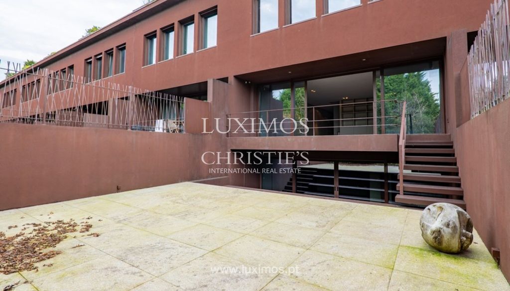 Property photo 2 of 26