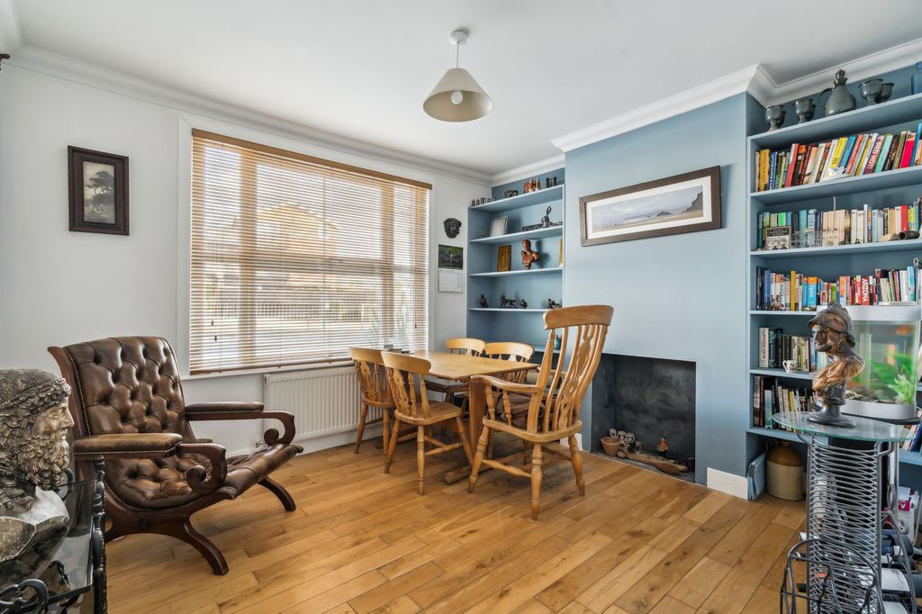 Property photo 3 of 12 Dining Room