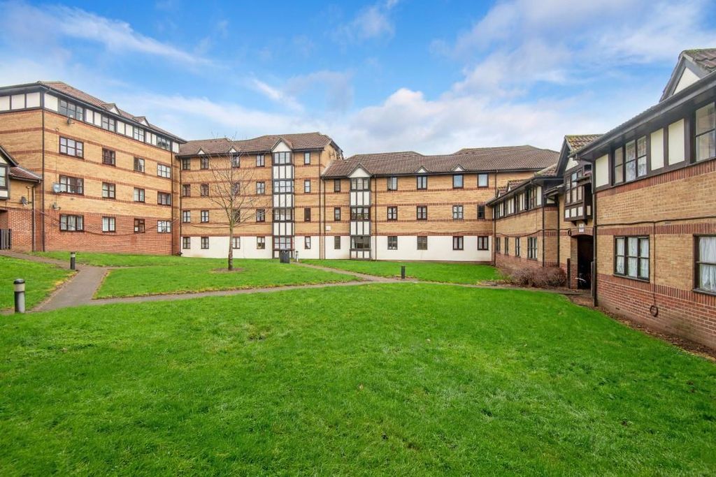 Property photo 1 of 10