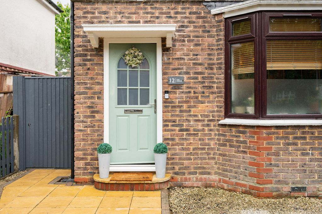 Property photo 1 of 29