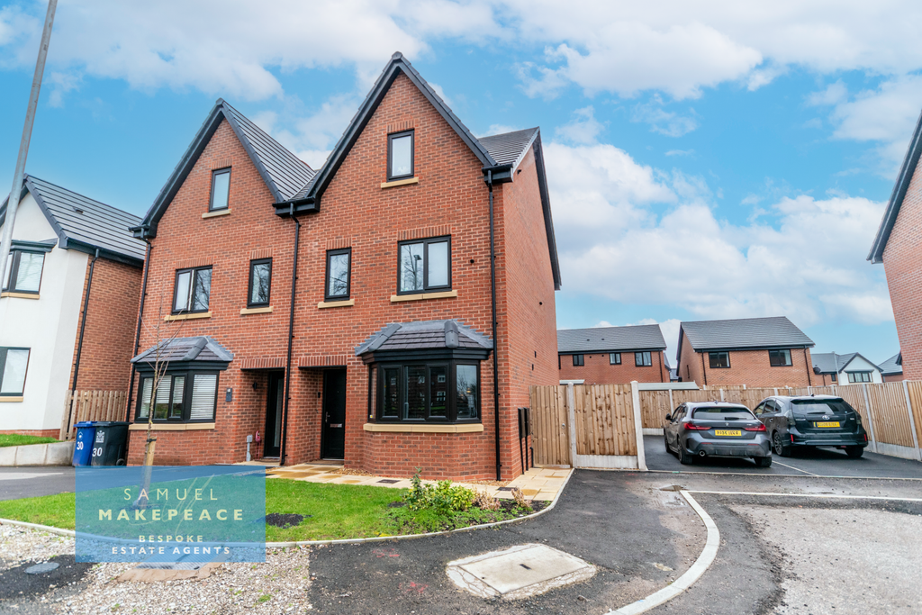 Property photo 1 of 27 Three Storey Three Bedroom Semi Detached Home With Two Years Warranty