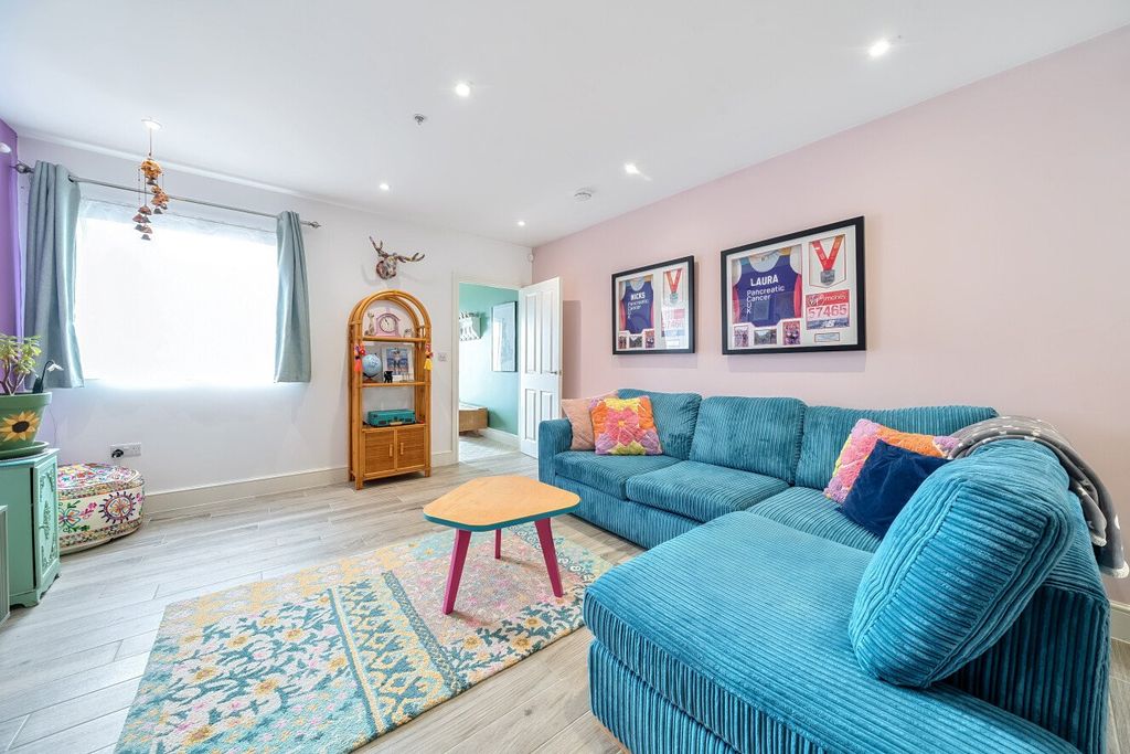 Property photo 3 of 30 Picture No. 10