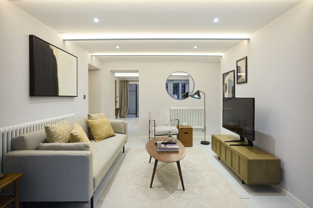 Property photo 1 of 17 26