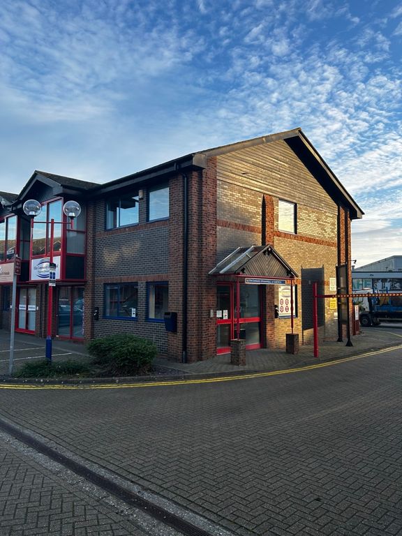 Property photo 2 of 7 Photo 2