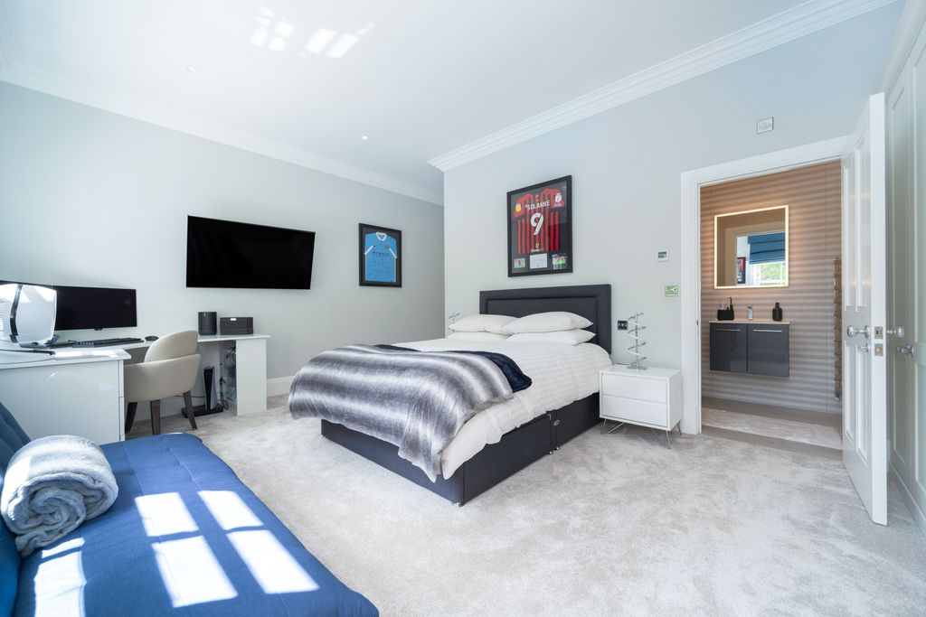Additional image 38 of 5 bed detached house for saleWilderton Road, Poole BH13