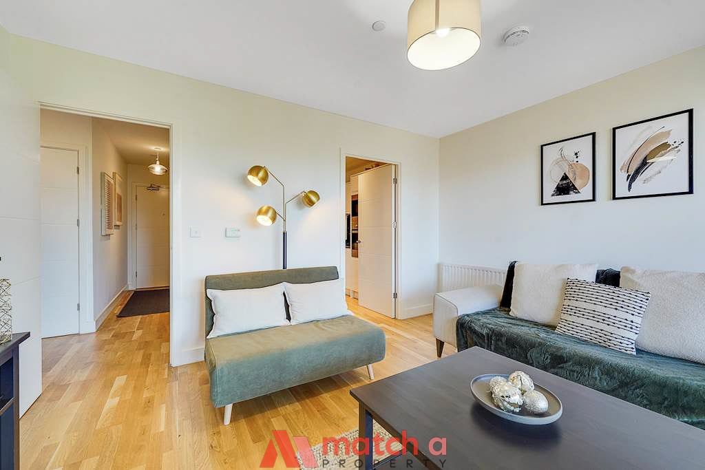 Property photo 3 of 9