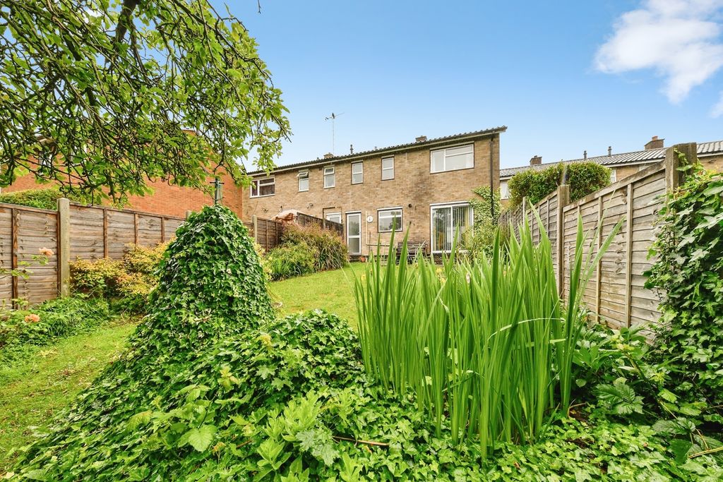 Property photo 3 of 18 Pbox-Img.Jpg