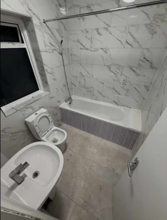 Property photo 2 of 3