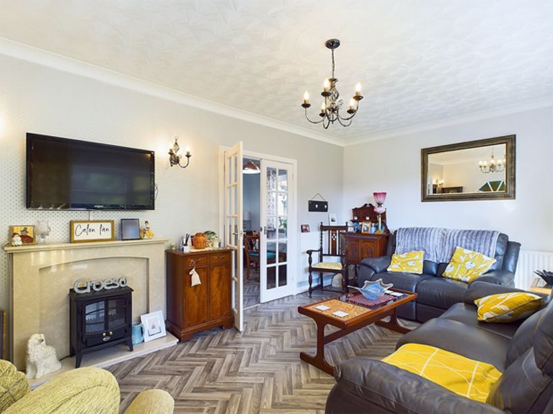 Property photo 3 of 25 Photo 16