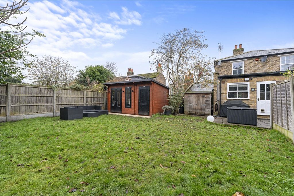 Property photo 2 of 10 Picture No. 19