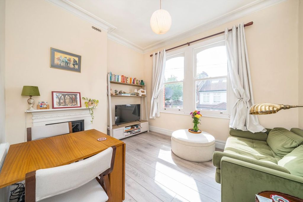 Property photo 2 of 4