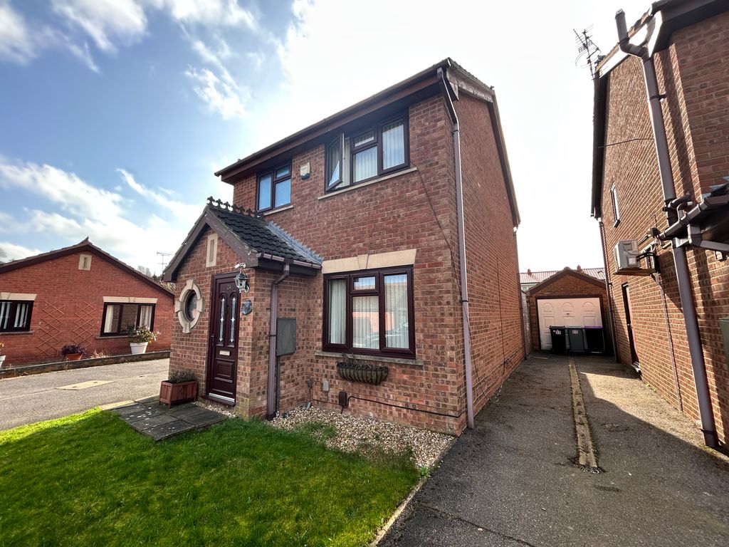 Property photo 2 of 18 Image