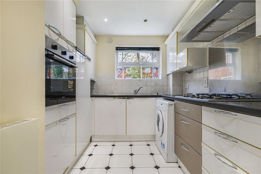 Property photo 3 of 20 Picture No. 14