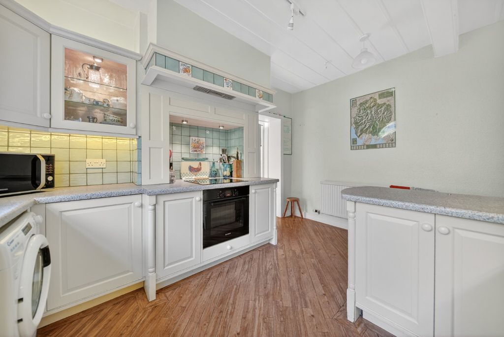 Property photo 3 of 40 Picture No. 04