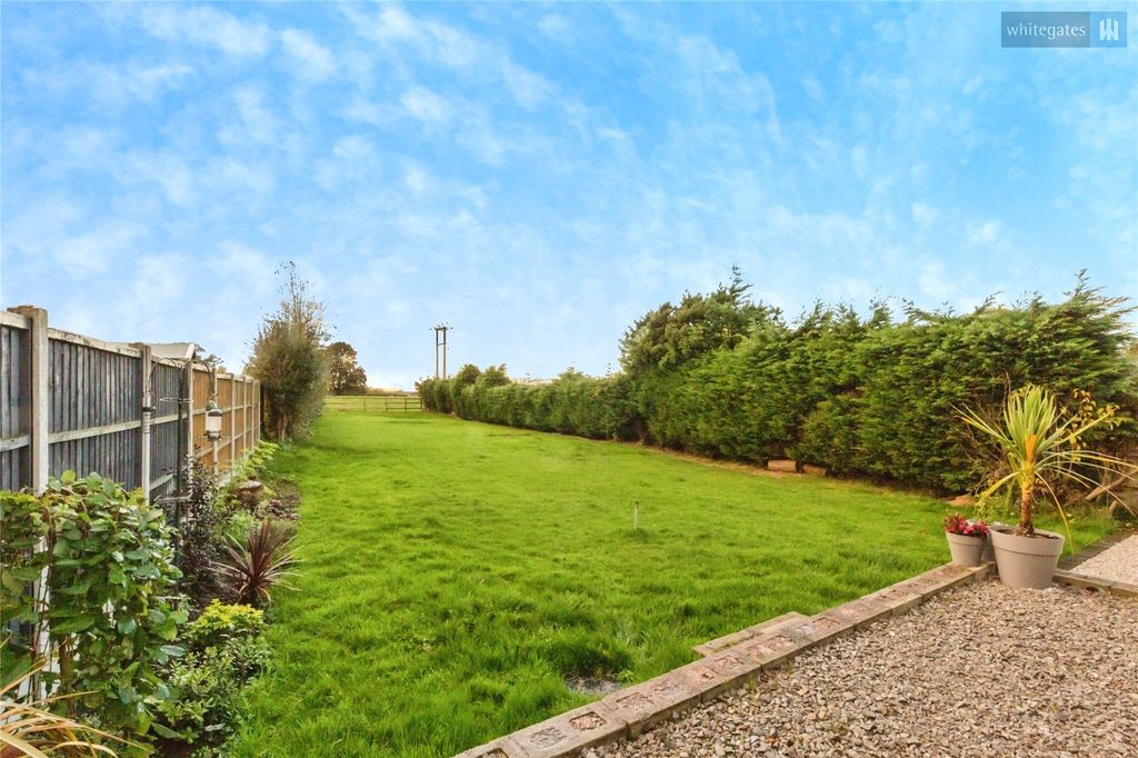 Property photo 2 of 20 Picture No. 04