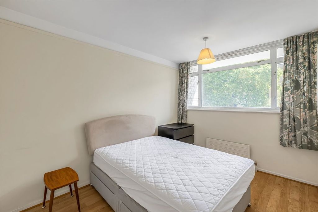 Property photo 3 of 4