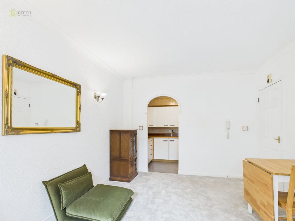 Property photo 3 of 41