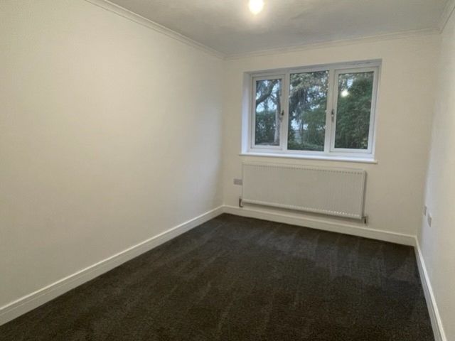 Property photo 2 of 7 Lounge 1 Oct 2023